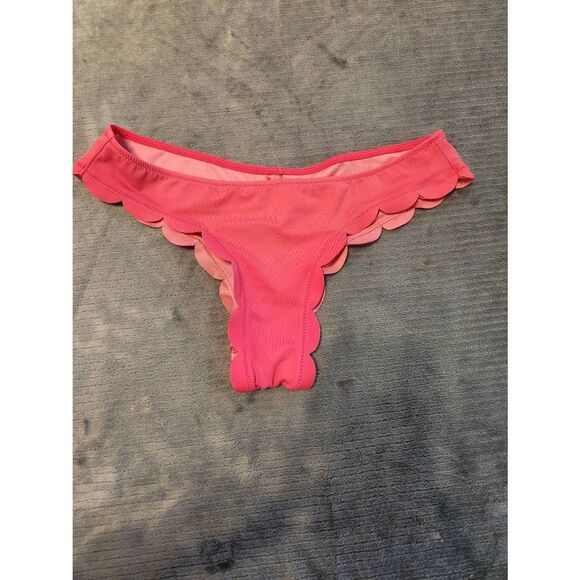 Victoria’s Secret Pink Cheeky Bikini Bottom Size XS Scalloped Edging - Picture 1 of 3